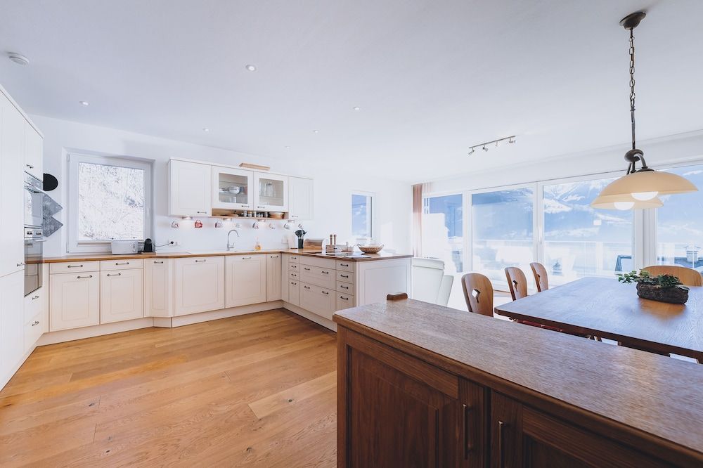 undefined Panorama Chalet Schmittendrin by we rent 7