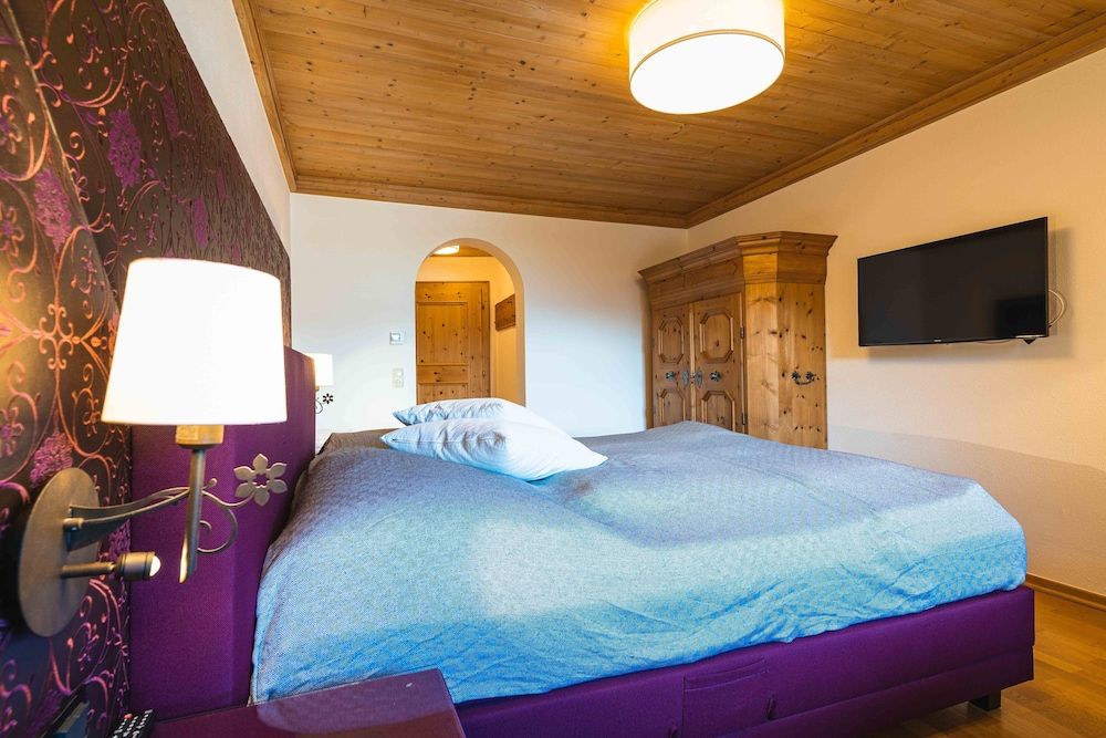 Chalet Crown of the Alps Panoramic Chalet 3