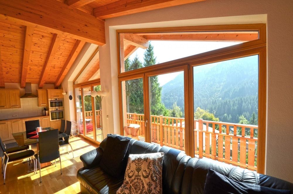 Ski Chalet Jim 300 m From ski Lift Apartment 14