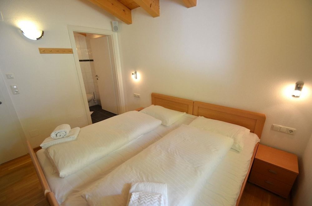 Ski Chalet Jim 300 m From ski Lift Apartment 18