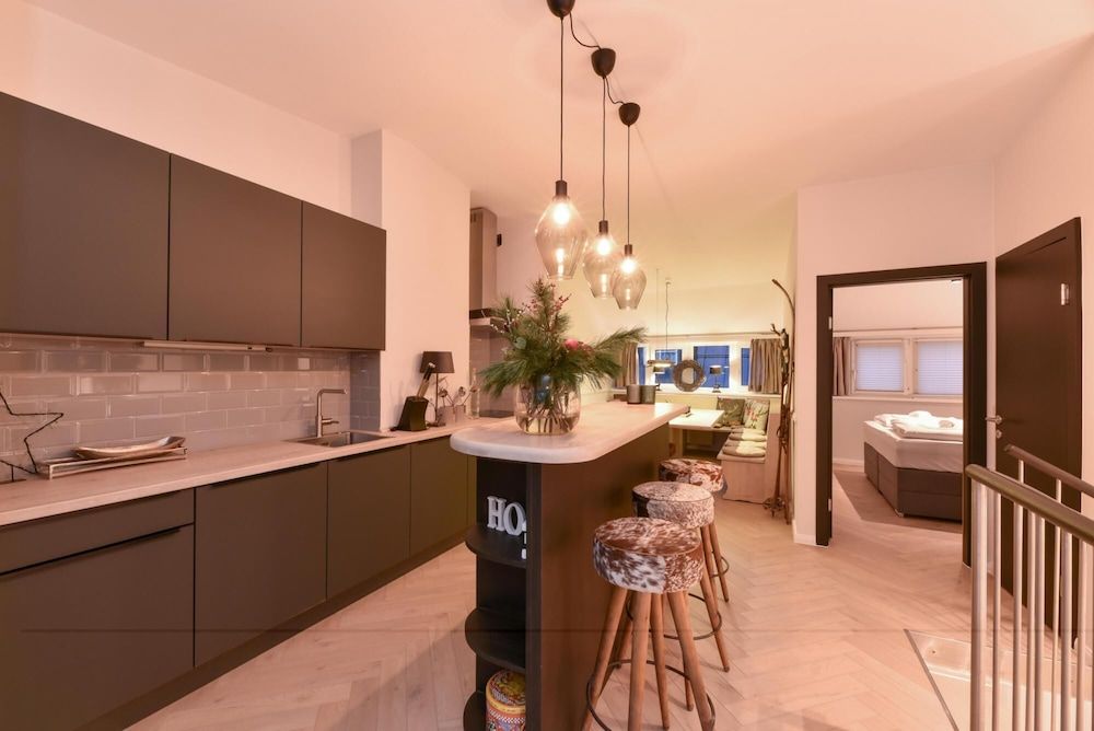 Penthouse Lake Mountains View Terrace Aircon Apartment 10