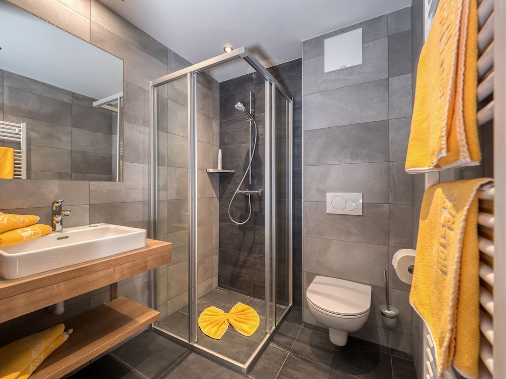 Hotel Matschner Double Room South 5