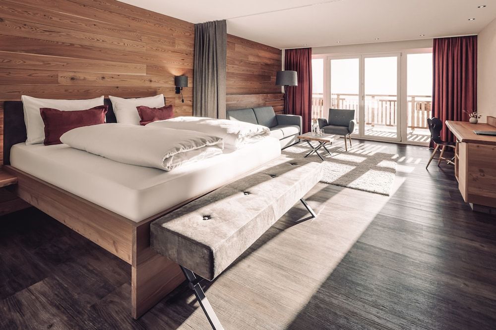 Naturesuite Plus
