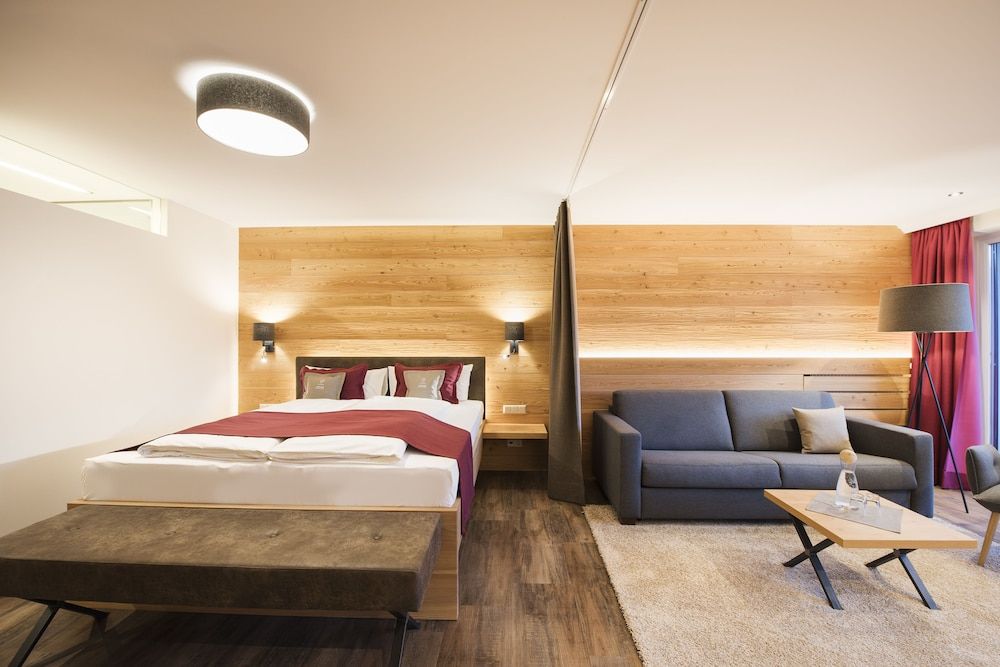 Naturesuite Plus