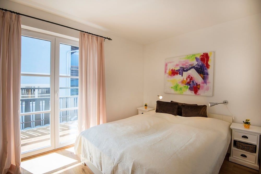 Apartment, 4 Bedrooms, Balcony