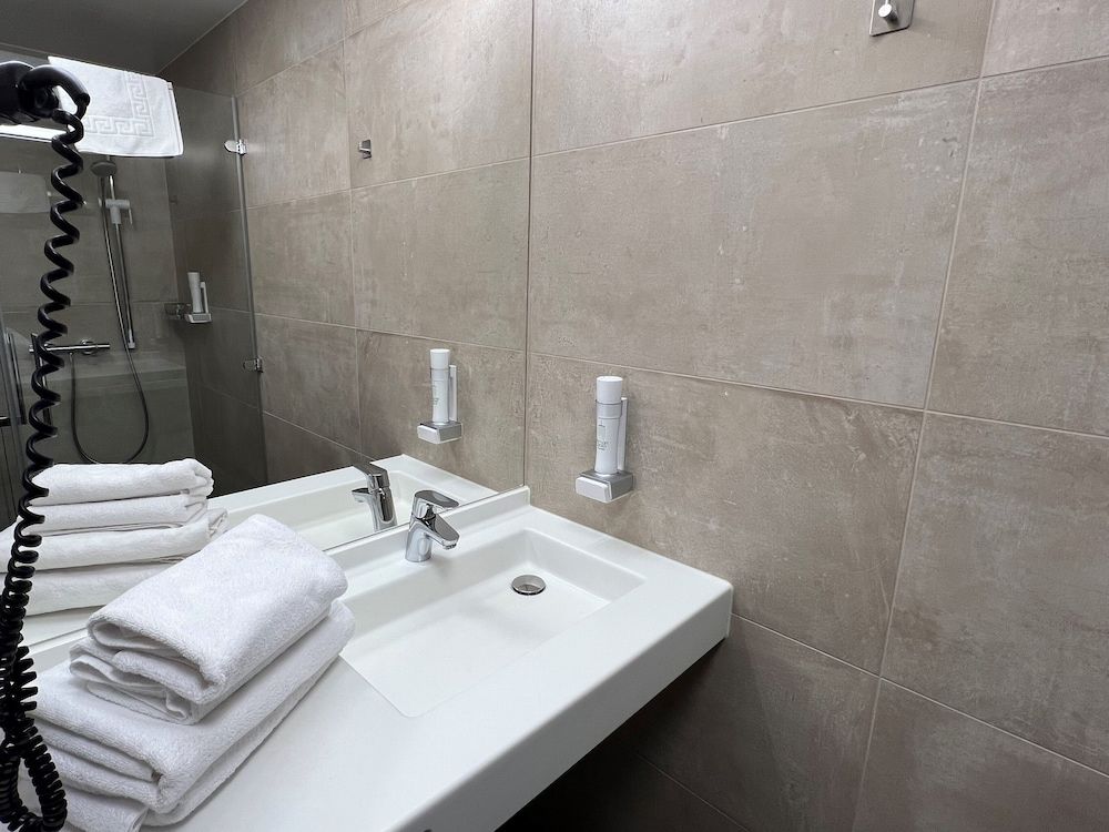 St. Michael Alpin Retreat Family Room 4