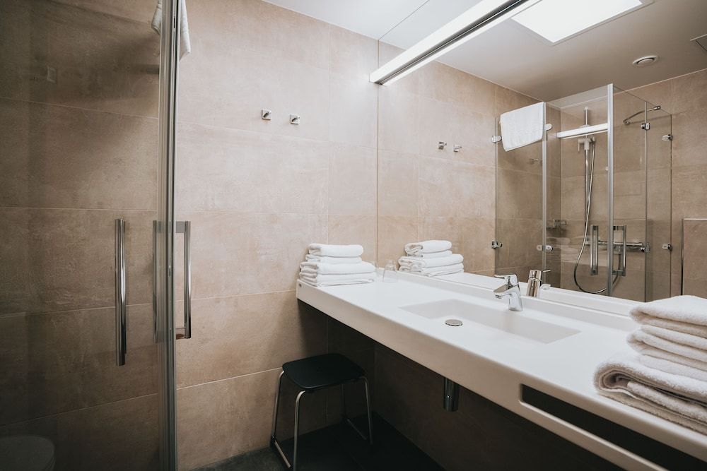 St. Michael Alpin Retreat Family Room 5