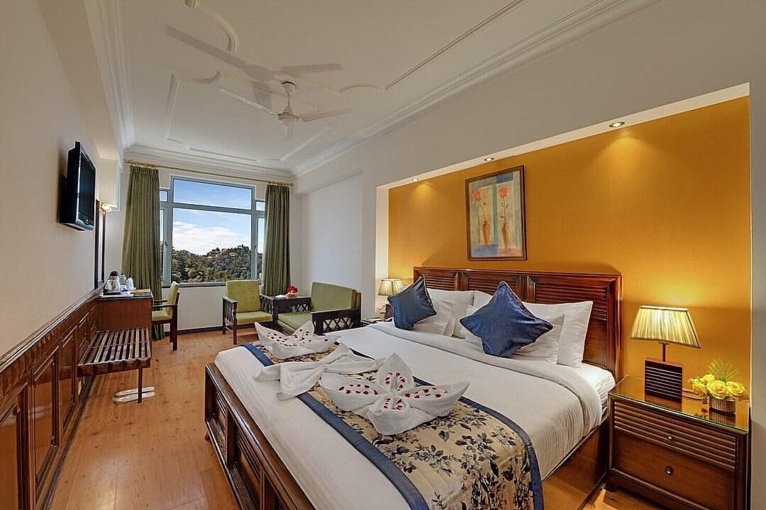 Hotel Baljees Regency Luxury Room 12