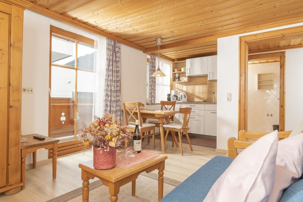 Apartment (Top 10)