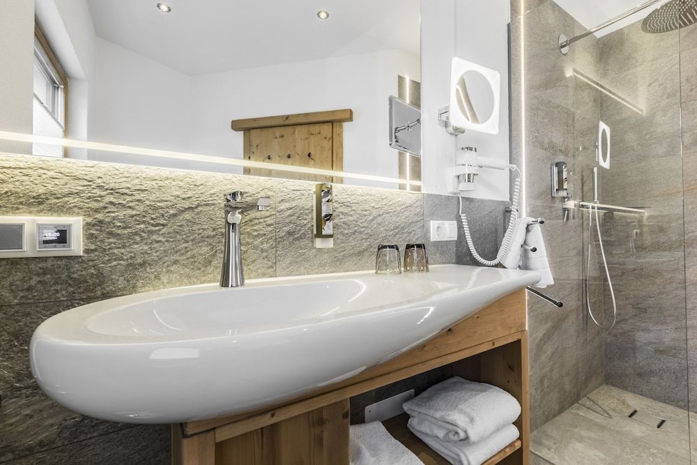 Löwen Chalets Premium Chalet, 3 Bedrooms, Non Smoking, Mountain View 19