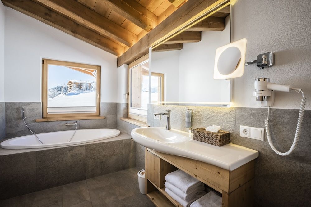 Löwen Chalets Deluxe Chalet, 3 Bedrooms, Non Smoking, Mountain View 20