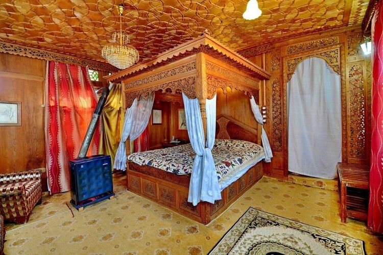 Suite Room