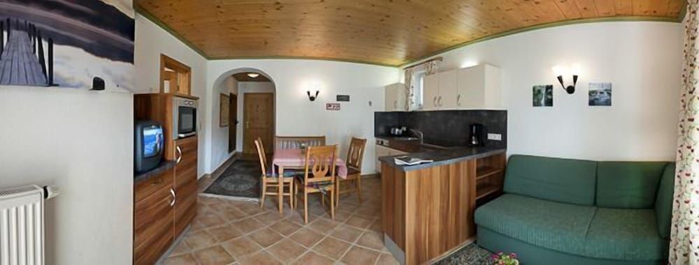 Landhaus Charlotte Family Apartment, 1 Bedroom, Balcony, Mountain View (Included: Cleaning Fee 85 EUR) 5