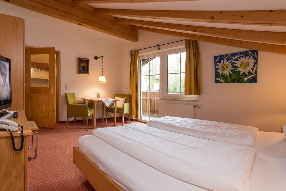 Landhaus Charlotte Studio, 1 Bedroom, Balcony, Mountain View (Included: Cleaning Fee 70 EUR) 2