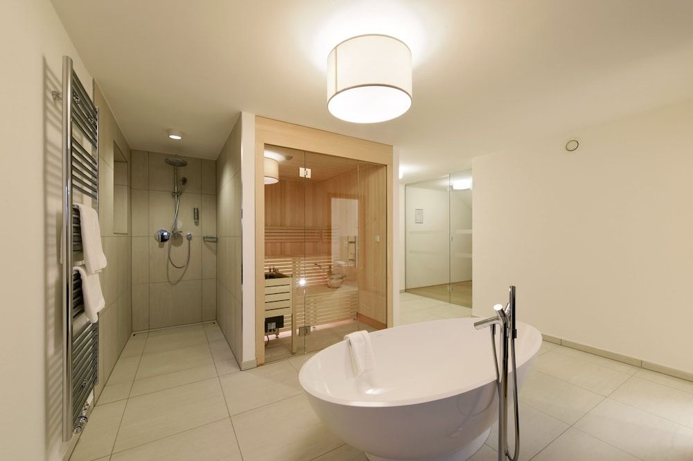 Mountains Chalets Luxury Chalet, 4 Bedrooms, Sauna, Mountain View (Am Kirchwald 98B) 12