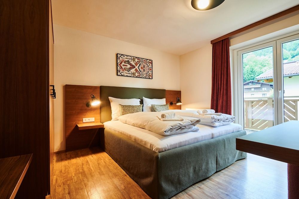 Apartment (B2)