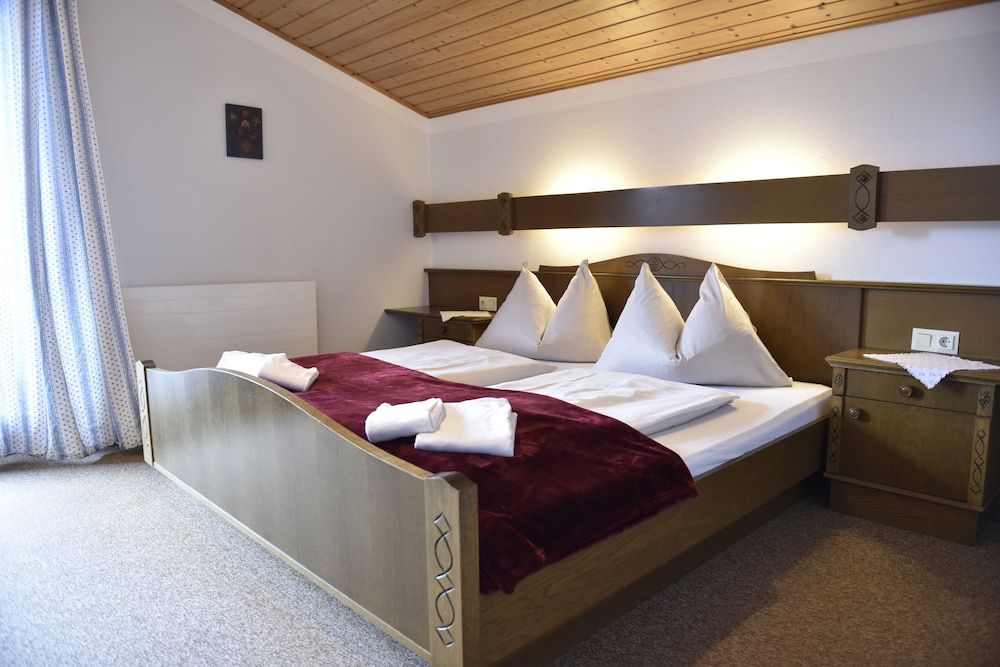 Economy Double Room