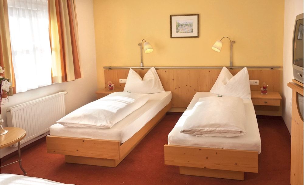 Hotel Kohlpeter Double or Twin Room 3