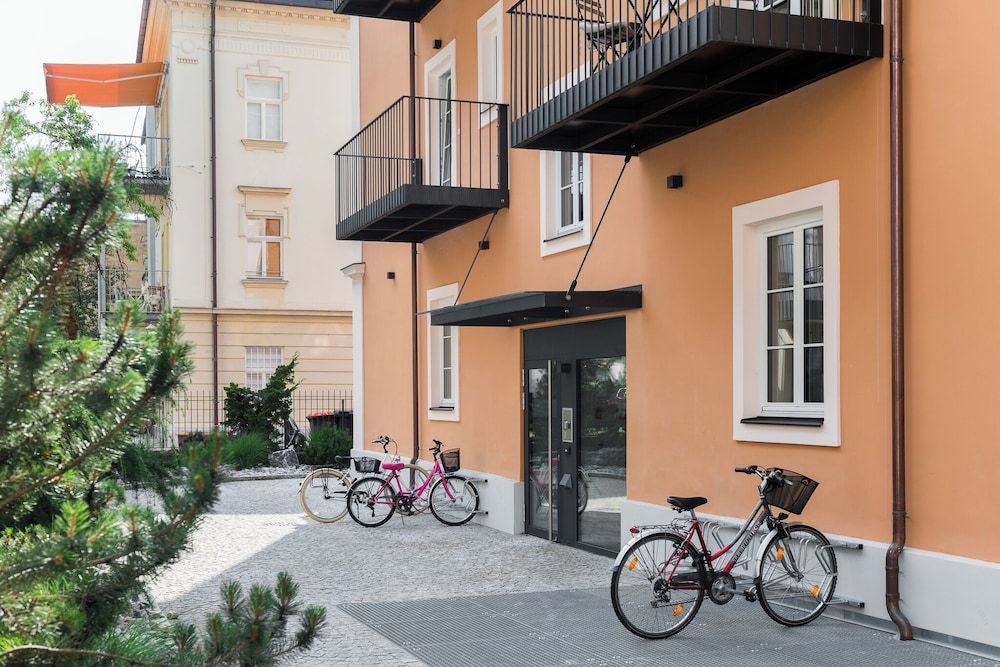 undefined master Linzergasse 6