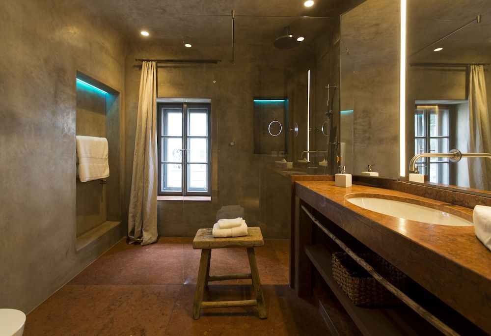 Townhouse Weisses Kreuz Superior Double Room 5