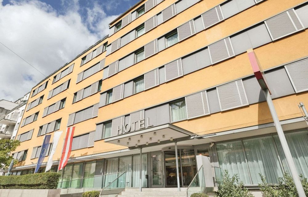 undefined Quality Hotel Vienna