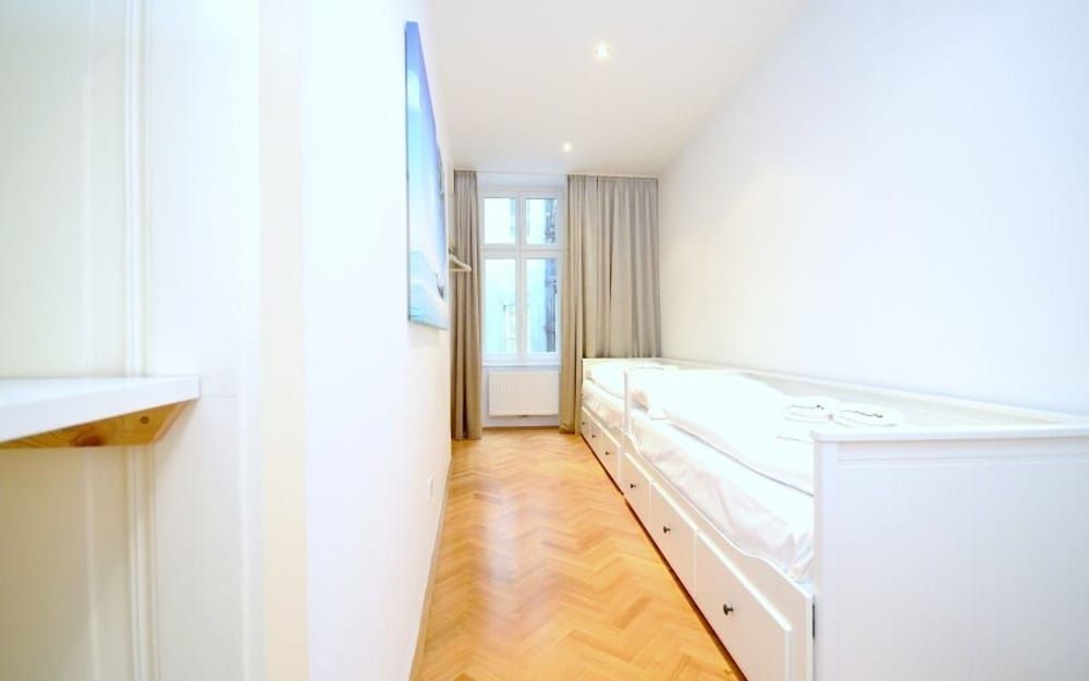 undefined Vienna Residence Quiet Apartment With Space for up to 6 People 5