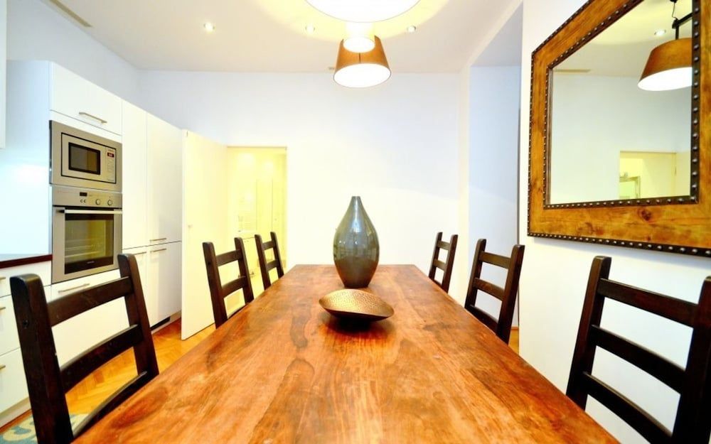 undefined Vienna Residence Quiet Apartment With Space for up to 6 People 9