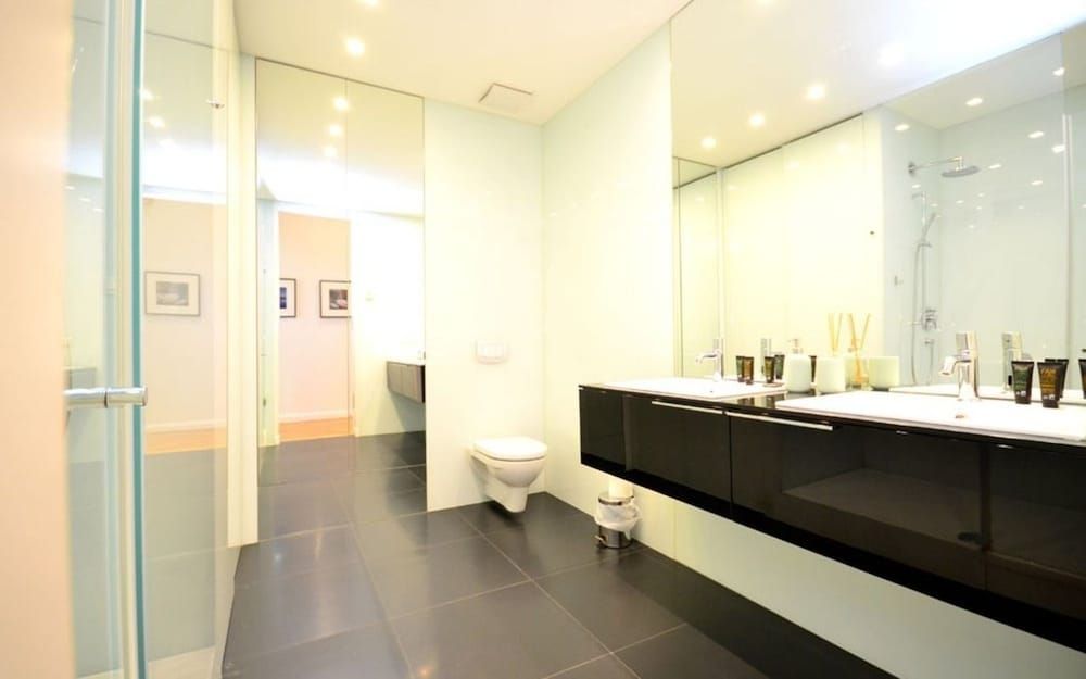 Vienna Residence Colossal Apartment With Balcony and Space for 8 Guests Apartment (3 Bedrooms) 18