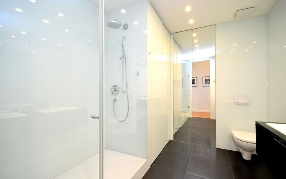 Vienna Residence Colossal Apartment With Balcony and Space for 8 Guests Apartment (3 Bedrooms) 16