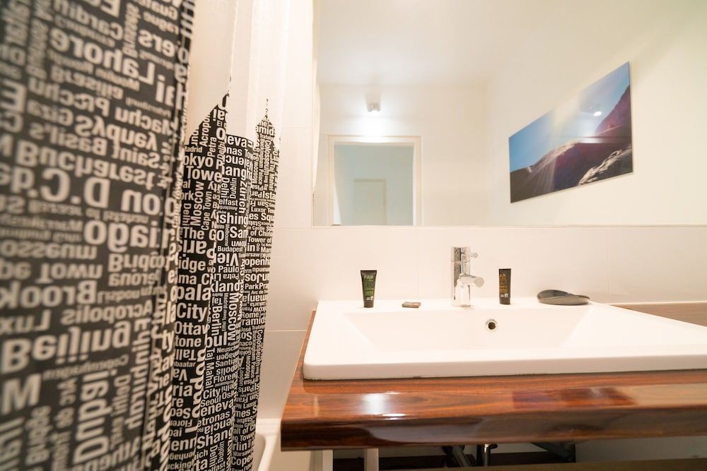 Vienna Residence Elegant Apartment for 2 Near the Famous Mariahilferstrasse Apartment (1 Bedroom) 13