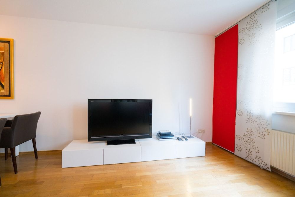 Vienna Residence Elegant Apartment for 2 Near the Famous Mariahilferstrasse Apartment (1 Bedroom) 11