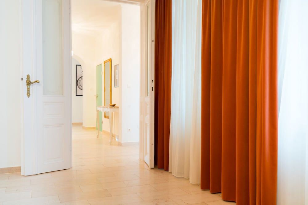 undefined Vienna Residence Spacious Viennese Apartment for up to 5 Happy Guests 7