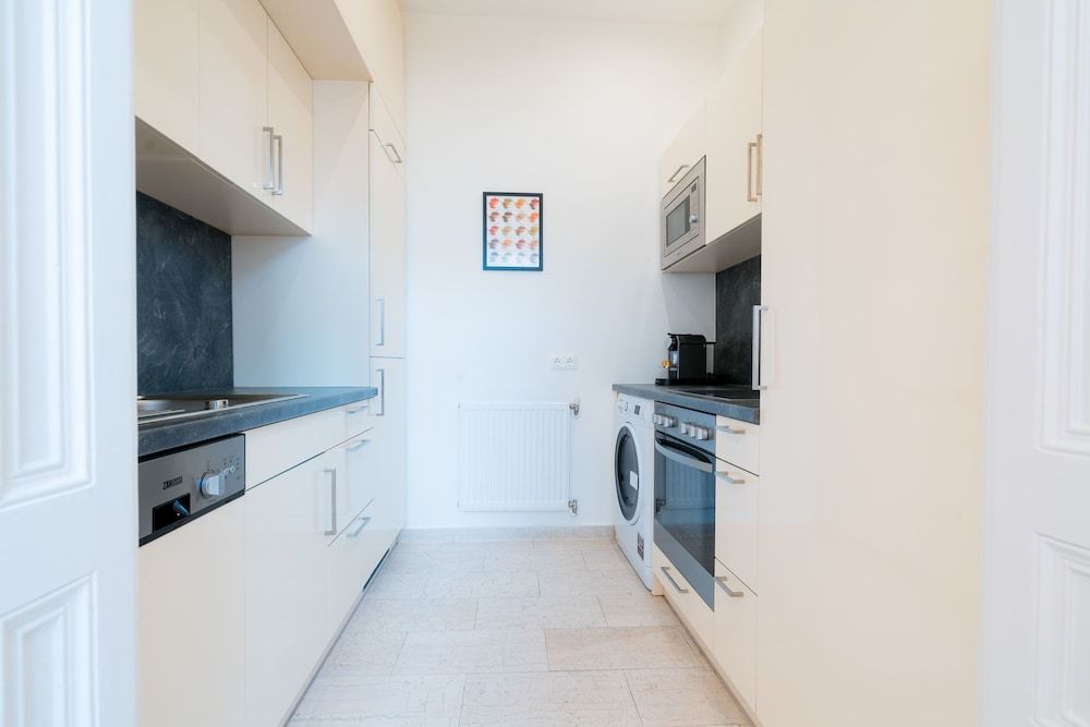 Vienna Residence Spacious Viennese Apartment for up to 5 Happy Guests Apartment (3 Bedrooms) 19