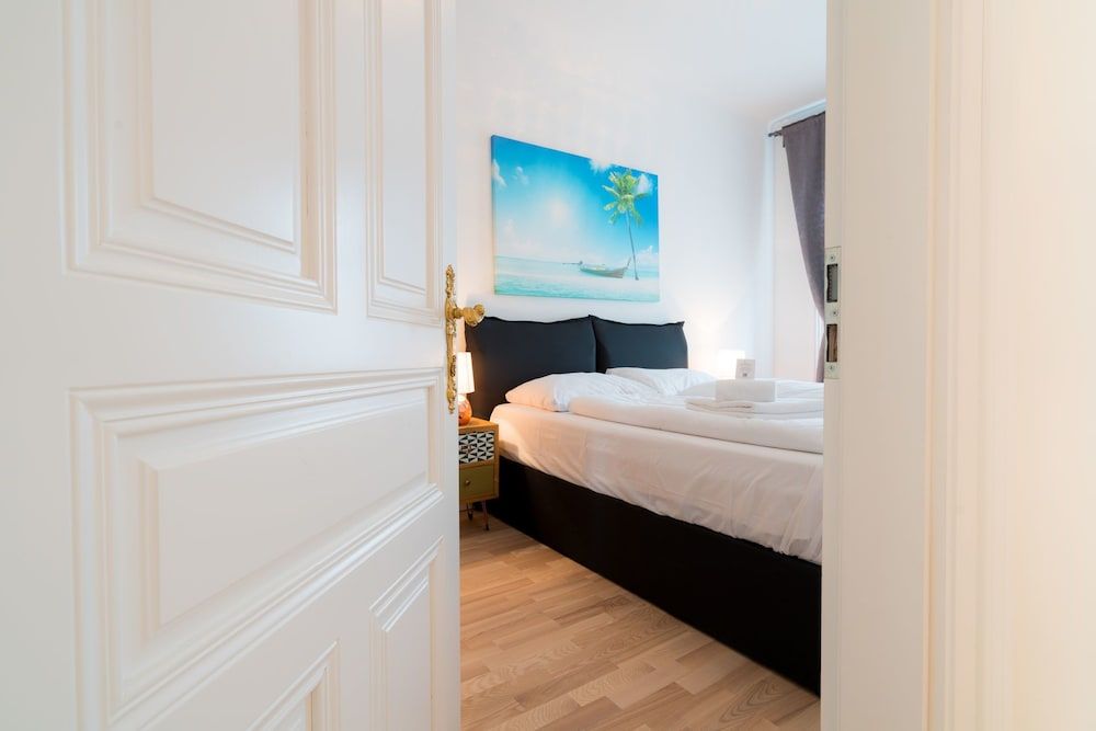 undefined Vienna Residence Spacious Viennese Apartment for up to 5 Happy Guests 10