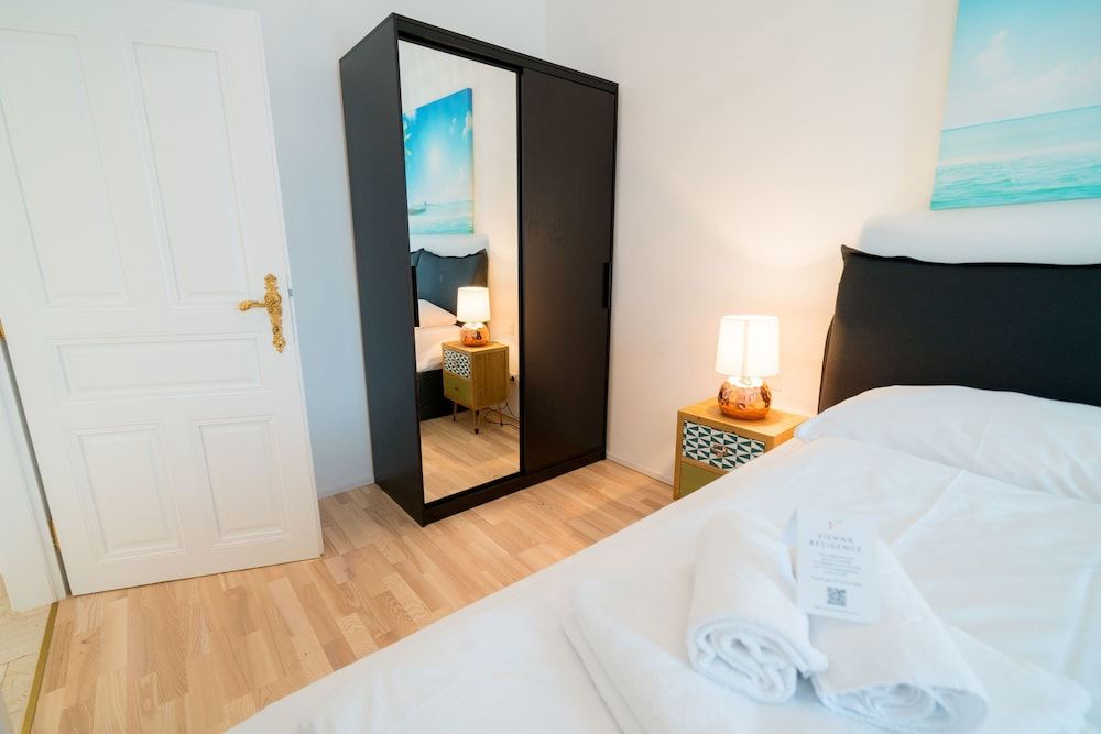Vienna Residence Spacious Viennese Apartment for up to 5 Happy Guests Apartment (3 Bedrooms) 13