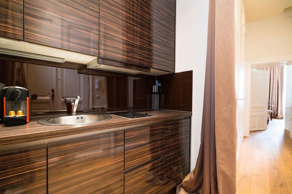 Vienna Residence Awesome Furnished Apartment for 2 With Viennese Charme Apartment (1 Bedroom) 11