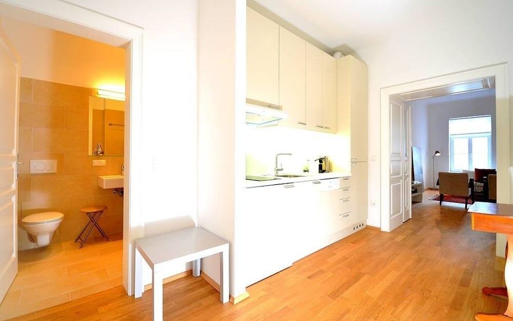 Vienna Residence Bright Apartment for 2 in Central but Quiet Location Apartment (1 Bedroom) 11
