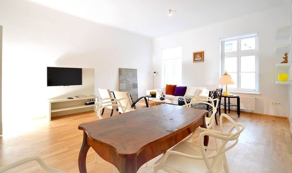 undefined Vienna Residence Bright Apartment for 2 in Central but Quiet Location 7