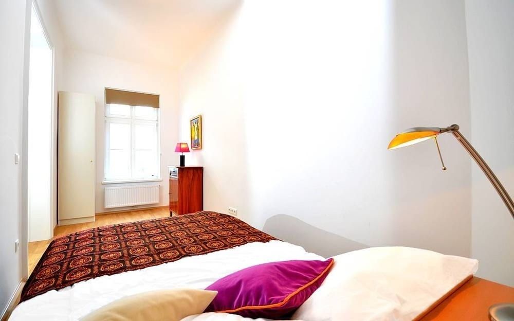 undefined Vienna Residence Bright Apartment for 2 in Central but Quiet Location 2