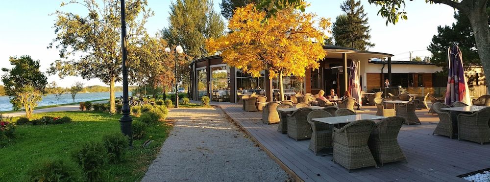 undefined River Lodge 10