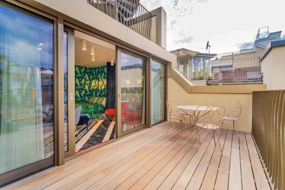 Luxury Residence near Parliament Luxury Studio Suite 2