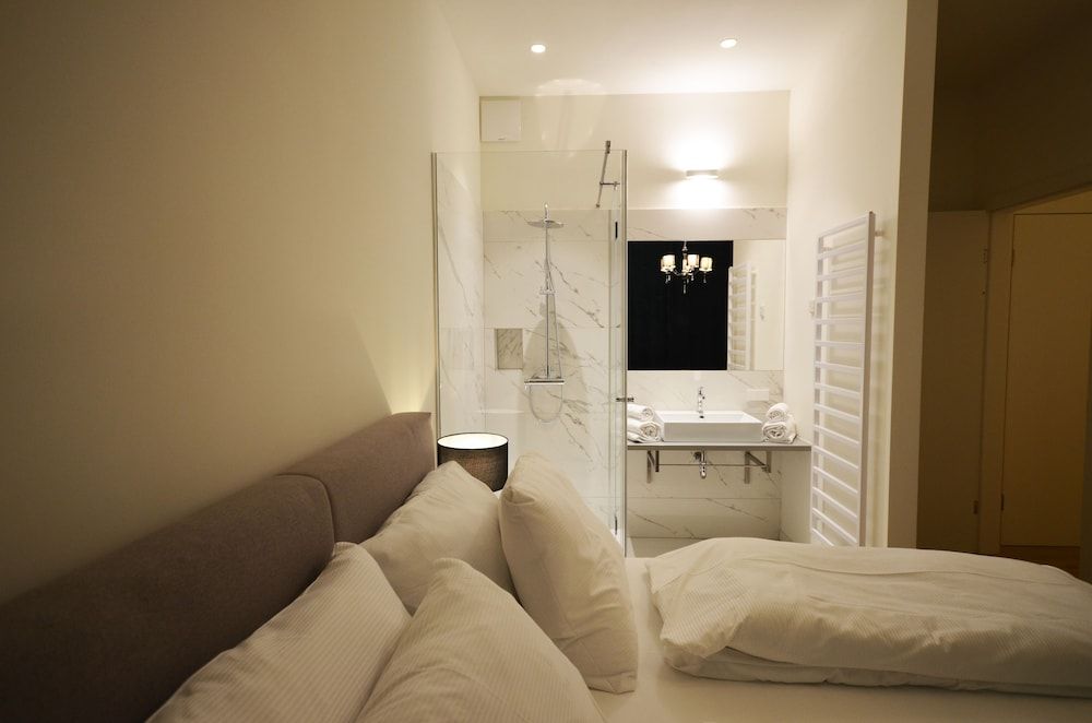 Luxury Residence near Parliament Luxury Apartment, 3 Bedrooms 11