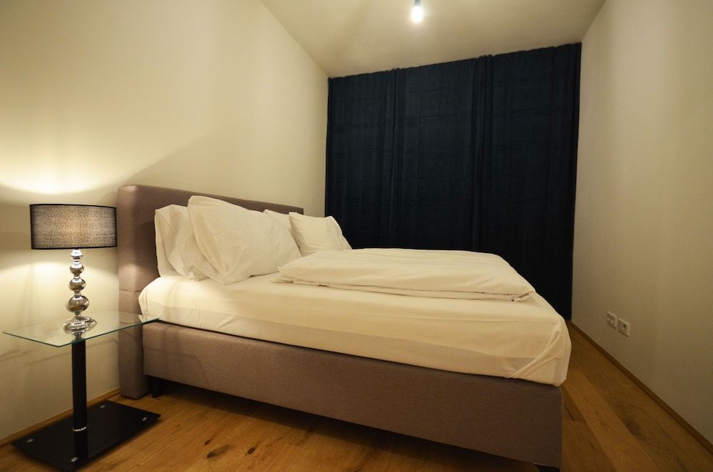 Luxury Residence near Parliament Luxury Apartment, 3 Bedrooms 7