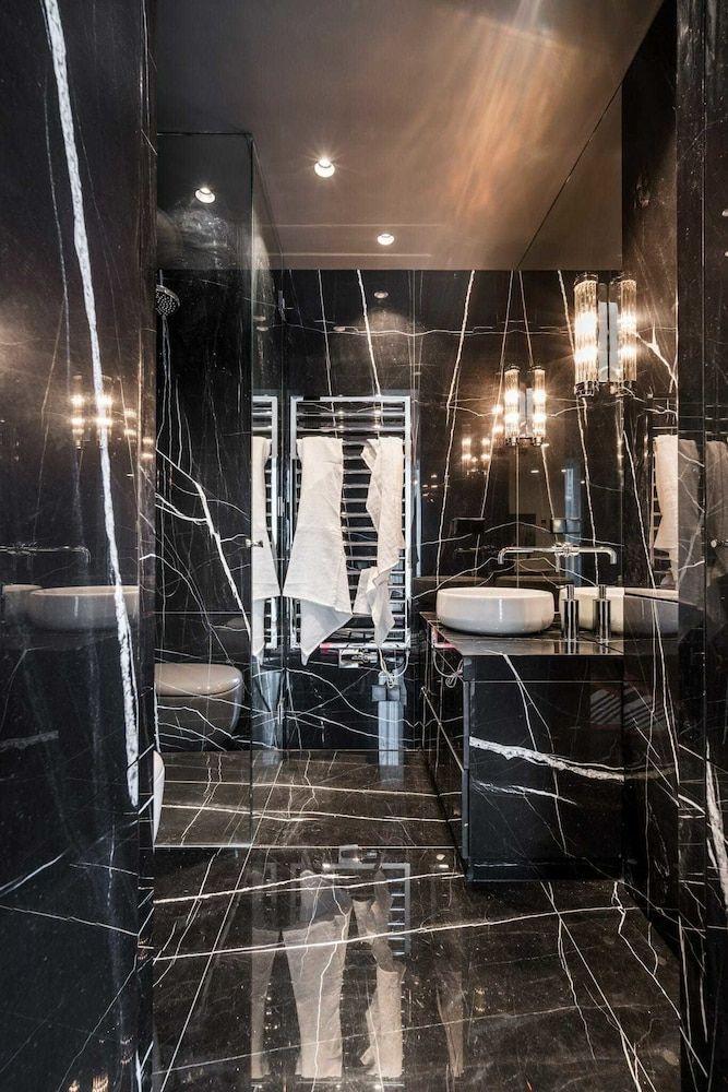 Luxury Residence near Parliament Luxury Studio Suite 6