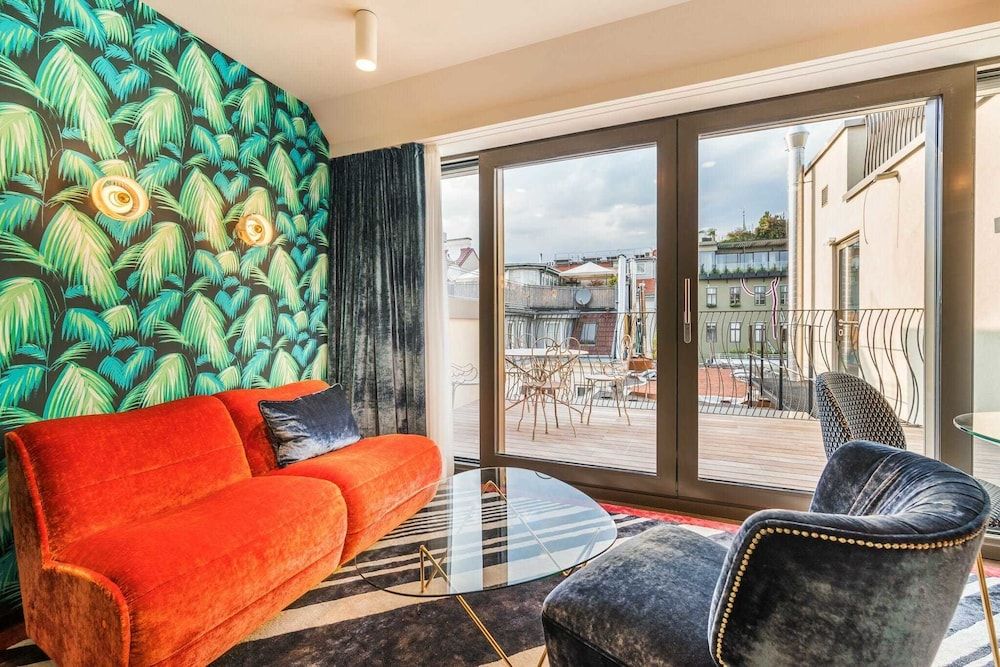 undefined Luxury Residence near Parliament 3