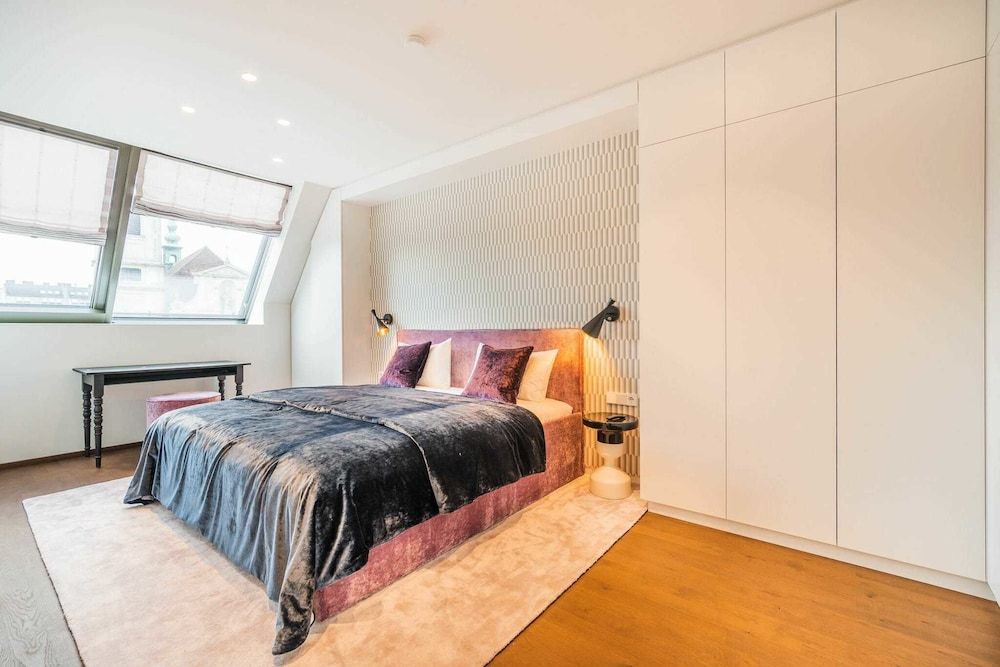 Luxury Residence near Parliament Panoramic Apartment