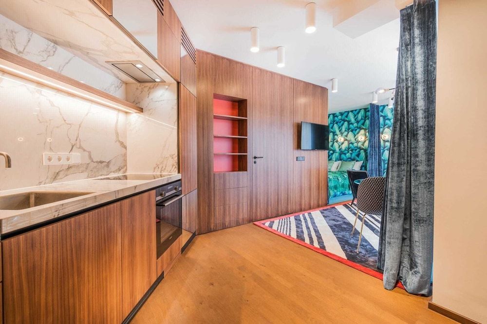 Luxury Residence near Parliament Luxury Studio Suite 8