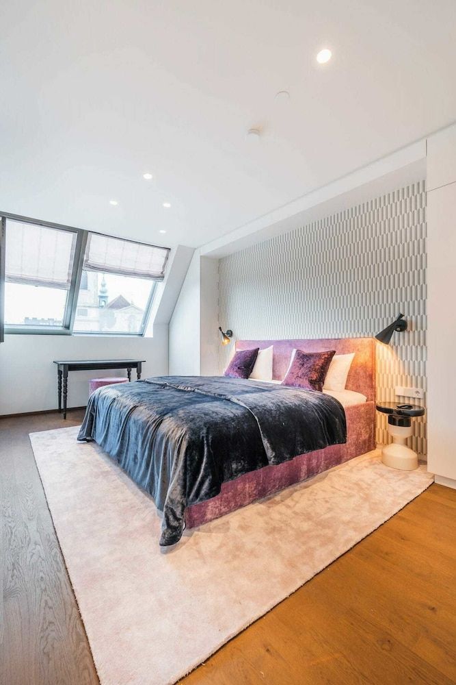 Luxury Residence near Parliament Panoramic Apartment 3