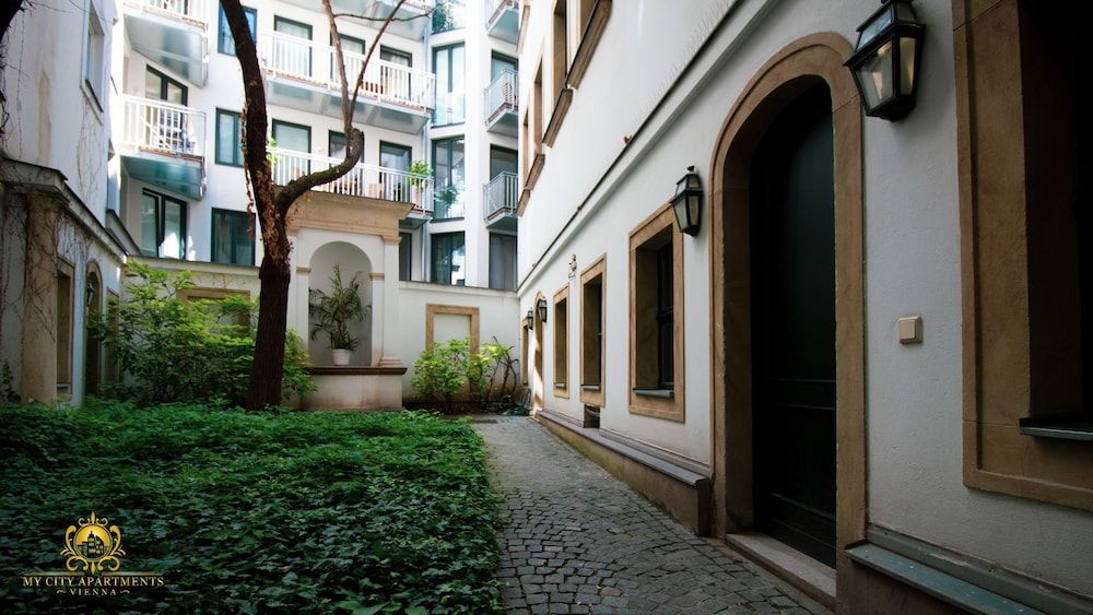 undefined My City Apartments - Prime Location 6