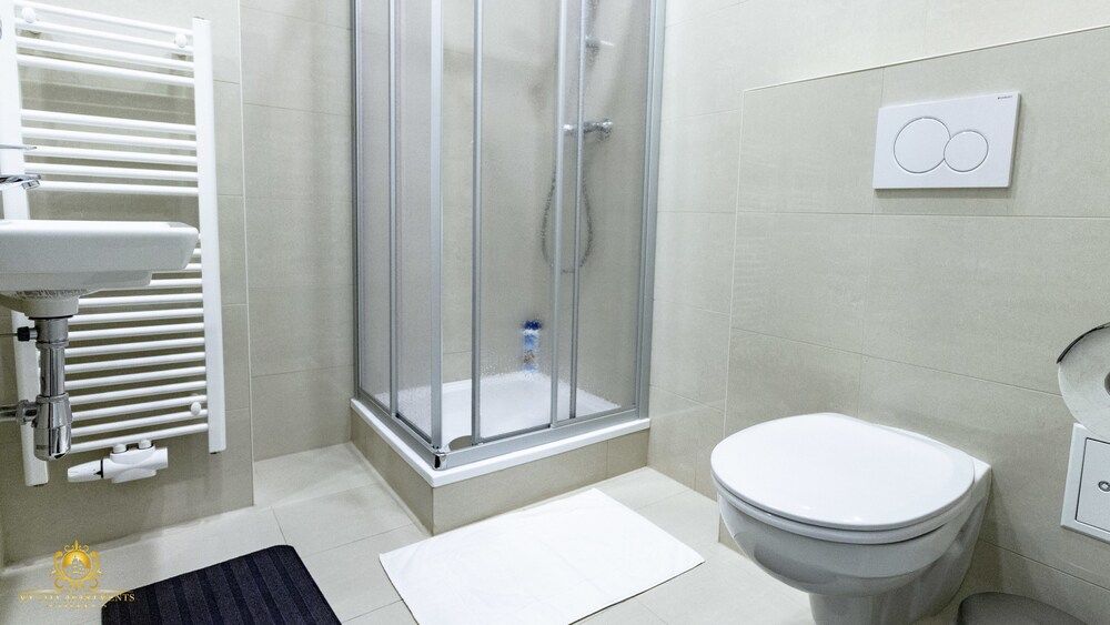 My City Apartments - Prime Location Standard Studio, 1 Double Bed, No Windows, Ground Floor 4